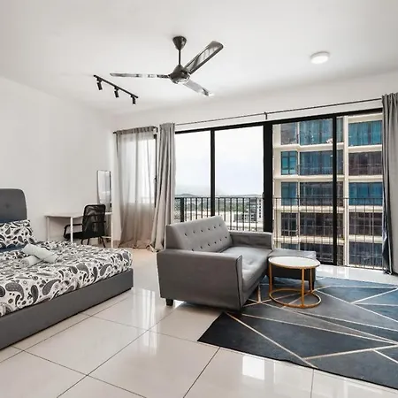 Executive Ceo Studio Trefoil Setia Alam Exterior photo