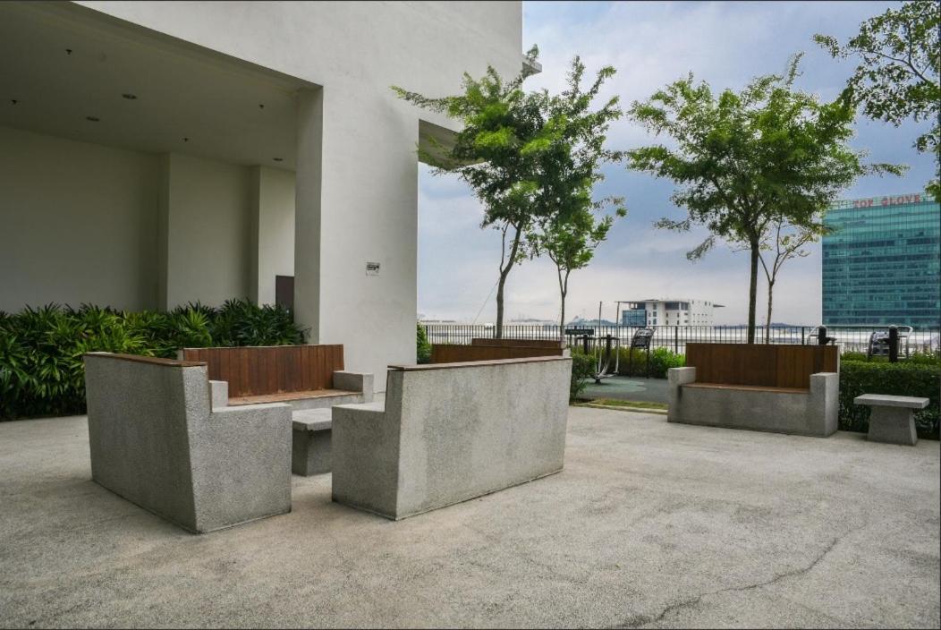 Apartment Executive Ceo Trefoil Setia Alam