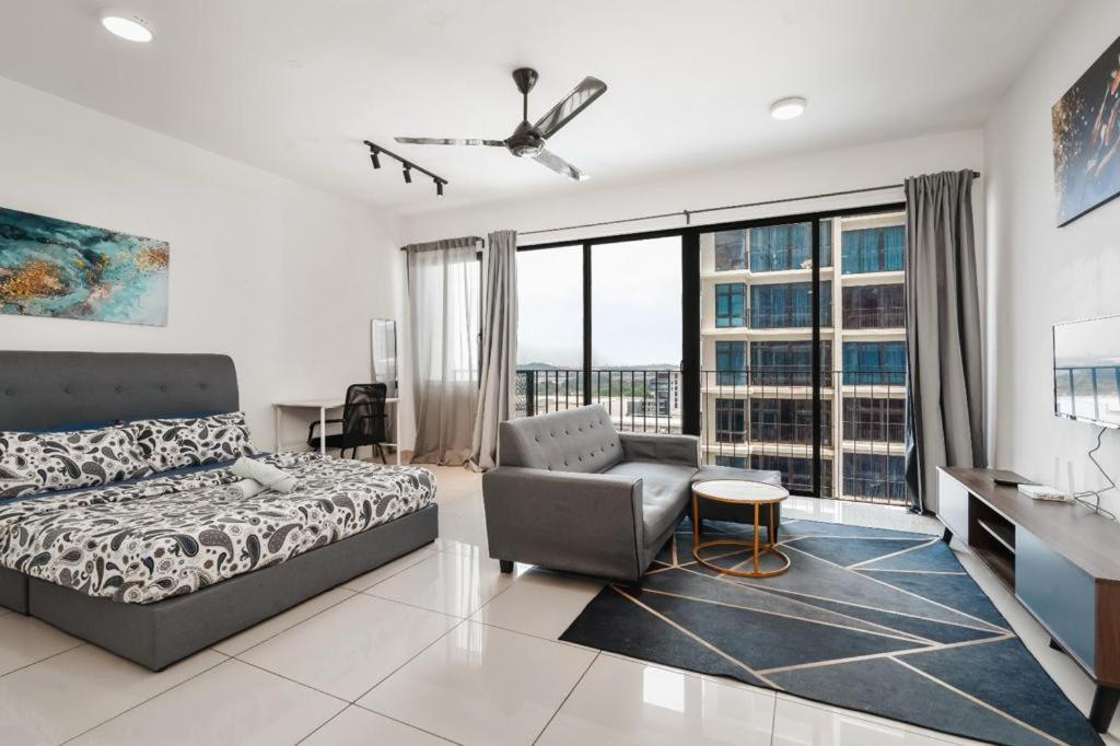 Executive Ceo Trefoil Apartment Setia Alam
